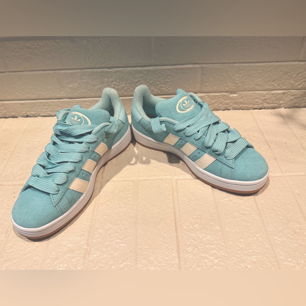 Adidas Campus shoes light blue NWOT
